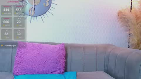 amberr_mooon online show from July 22, 2:51 pm