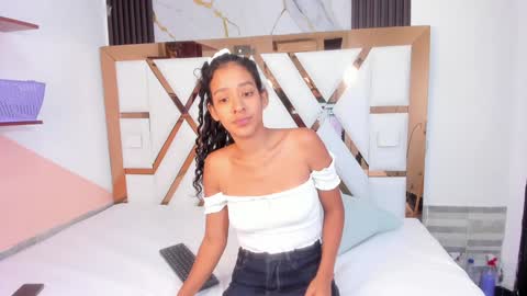 Amber online show from January 2, 7:18 pm