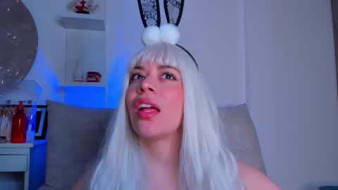 Amber Redzee online show from October 26, 1:06 pm