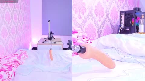 Snapshot of amberthomson_cm chatting on January 16, 10:53 am . . online show from January 16, 10:53 am