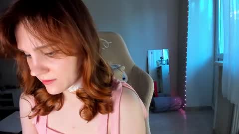 Amelia online show from June 17, 1:29 am