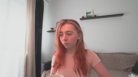 Snapshot of ameliamber0 chatting on March 1, 9:18 am Amelia online show from March 1, 9:18 am