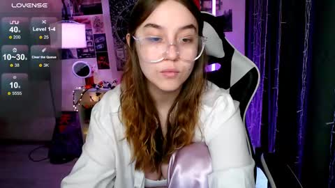 Amelia online show from May 1, 11:57 am
