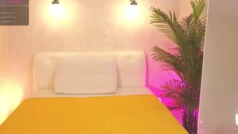 Snapshot of ameliawane chatting on October 11, 12:30 pm ameliawane online show from October 11, 12:30 pm