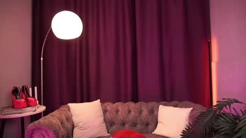  Amelia  online show from April 28, 4:16 am