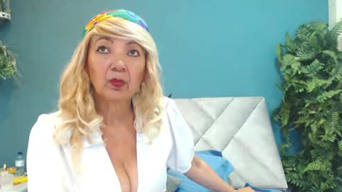 Amelie Lux online show from April 29, 5:26 pm