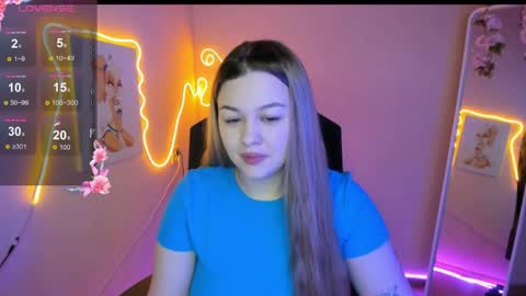 Amelie online show from April 8, 1:02 pm