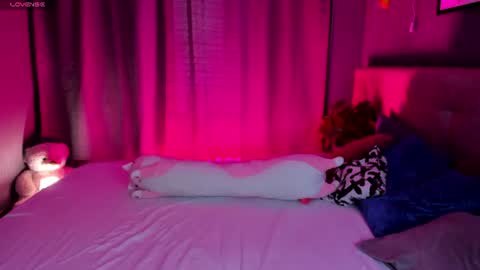 Amelia online show from June 12, 3:03 am