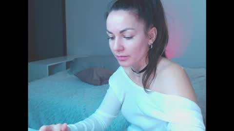 amelinamersi online show from November 23, 9:16 pm