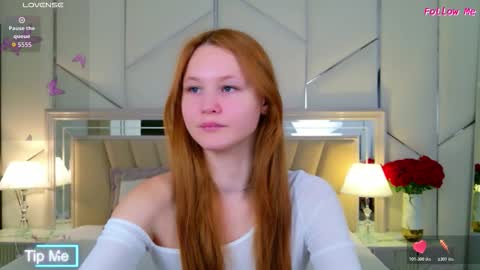 AmeliRoyse online show from February 3, 5:17 pm