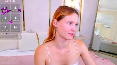 AmeliRoyse online show from July 29, 9:59 pm