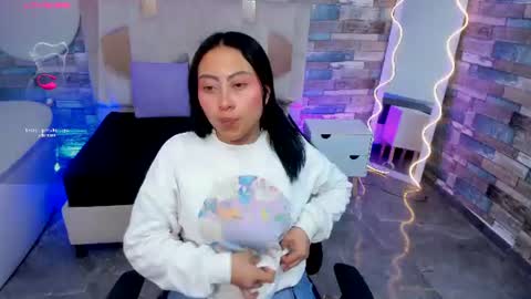 amhira_tay online show from July 14, 7:29 pm