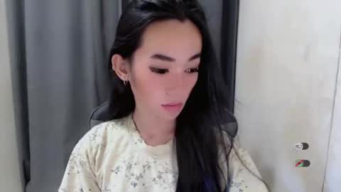 Snapshot of ami_lewis chatting on March 3, 12:01 am JOANNA online show from March 3, 12:01 am