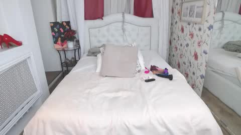 Ami online show from November 21, 3:36 pm