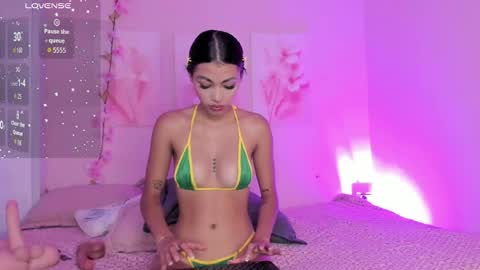AmiiClark  online show from July 1, 7:02 pm