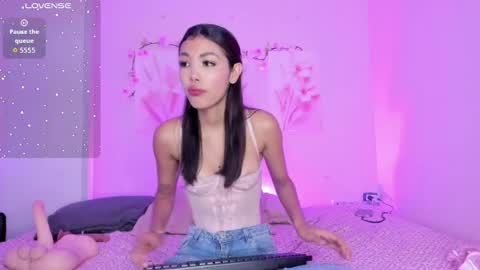 AmiiClark  online show from July 12, 7:04 pm