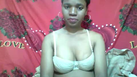 aminah01 online show from May 6, 7:45 am