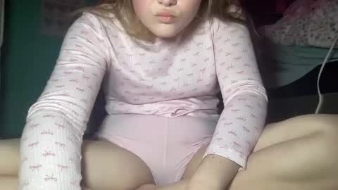 aminamae181832 online show from December 1, 2:04 am