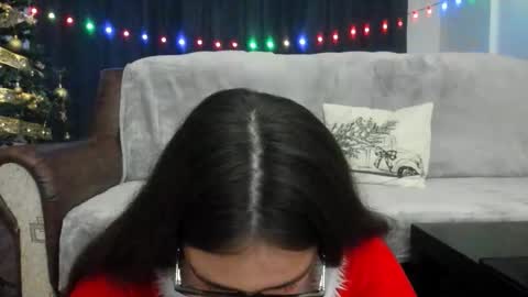 Amira Vyxen online show from December 18, 1:43 am