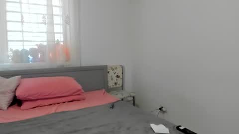 Amira Vyxen online show from June 23, 7:28 am