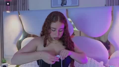 ammber_mjs online show from December 18, 12:21 pm