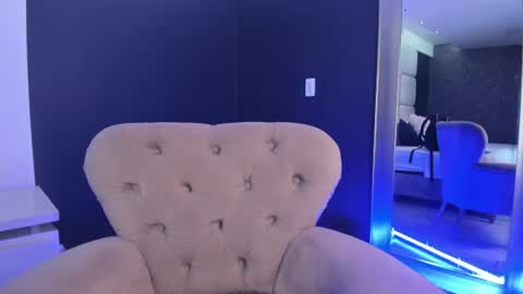 Ammy Jones online show from July 8, 7:38 pm