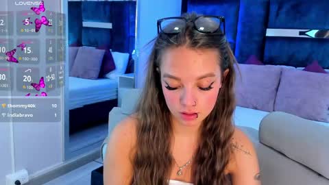 Ammy Jones online show from April 29, 8:25 pm