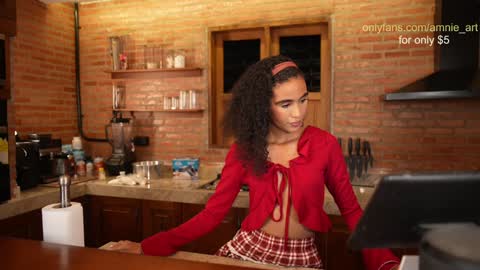 Snapshot of amnie_ chatting on October 18, 1:41 am RETURN 30TH 100 explicit on online show from October 18, 1:41 am