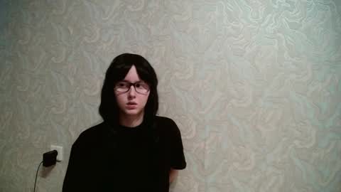 Amomira online show from December 15, 9:03 am