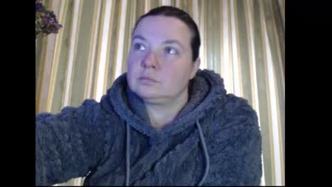 Snapshot of amorelara chatting on October 10, 9:47 am amorelara online show from October 10, 9:47 am