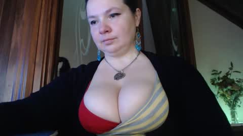 Snapshot of amorelara chatting on February 24, 8:04 am amorelara online show from February 24, 8:04 am