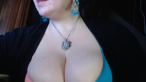Snapshot of amorelara chatting on January 10, 5:05 am amorelara online show from January 10, 5:05 am