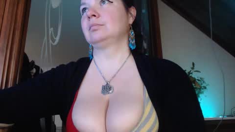 Snapshot of amorelara chatting on March 2, 8:16 am amorelara online show from March 2, 8:16 am