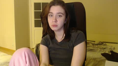 miss unforgettable online show from February 4, 4:15 am