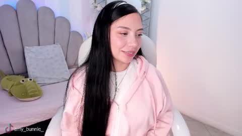 Amy online show from August 5, 10:16 pm
