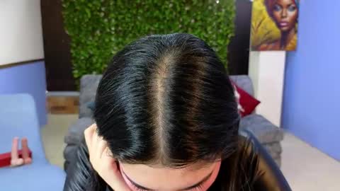 Amy online show from December 19, 8:23 pm