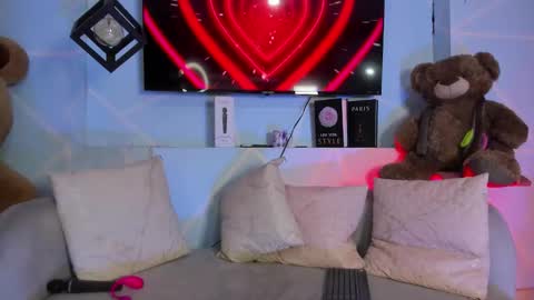 Emy Noa  online show from February 24, 1:05 am