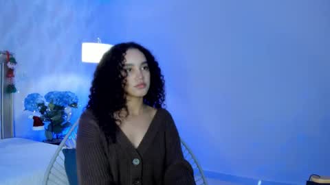 Amely online show from December 1, 5:15 pm