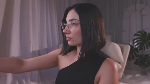 Amy Armstrong online show from July 18, 11:29 pm