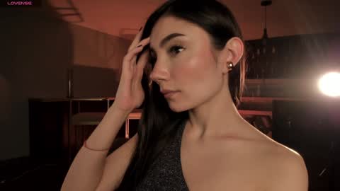 Amy Armstrong online show from January 25, 11:43 pm