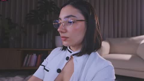 Amy Armstrong online show from August 3, 10:48 pm