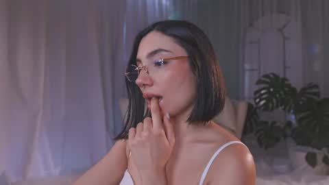 Amy Armstrong online show from June 30, 9:47 pm