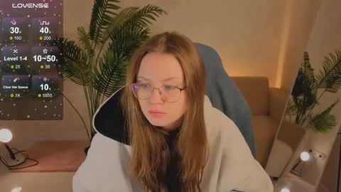 amycherryberry online show from November 13, 1:37 am