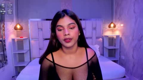 Snapshot of amyevan_ chatting on September 24, 10:20 pm amyevan_ online show from September 24, 10:20 pm