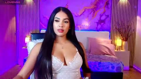 amyjohnsonn online show from July 30, 6:14 am