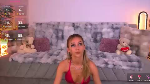 amykentt online show from August 3, 4:12 pm