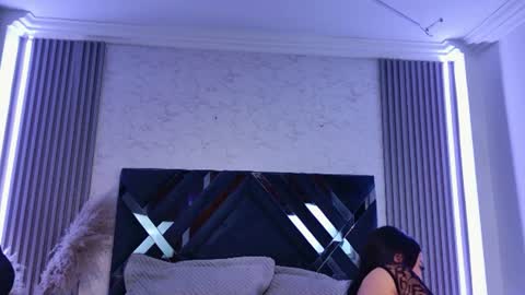 amytorres_ online show from July 30, 3:46 pm