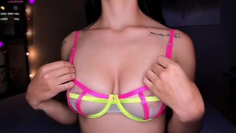 IG amyw0w   online show from December 31, 2:03 pm