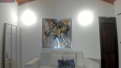 Snapshot of amywalker_ chatting on February 14, 10:17 am AMY WALKER online show from February 14, 10:17 am