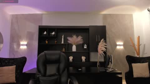 Snapshot of amywalker_ chatting on March 1, 10:13 am AMY WALKER online show from March 1, 10:13 am